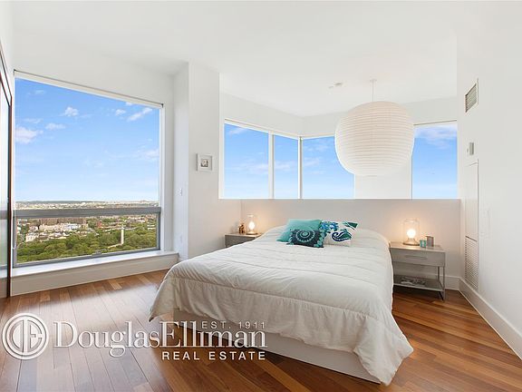5th image of 150 Myrtle Ave Penthouse 3607