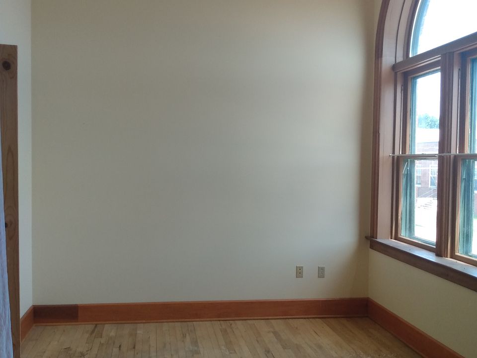 Building Photo 3