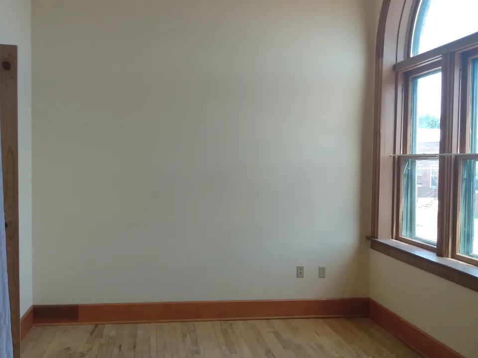 Building Photo 3