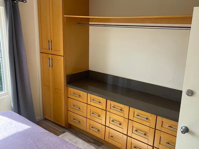 Built-In drawers and cabinets in bedroom