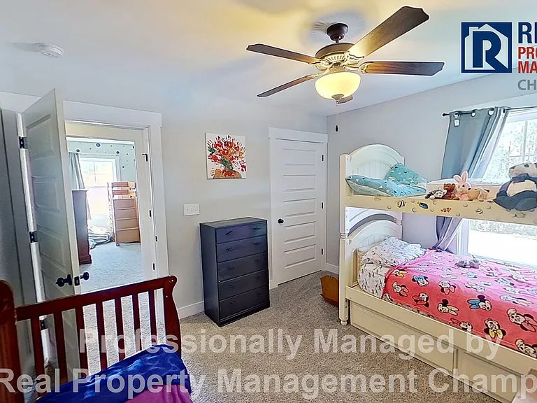 241 E Ivybridge Dr — Photo 19