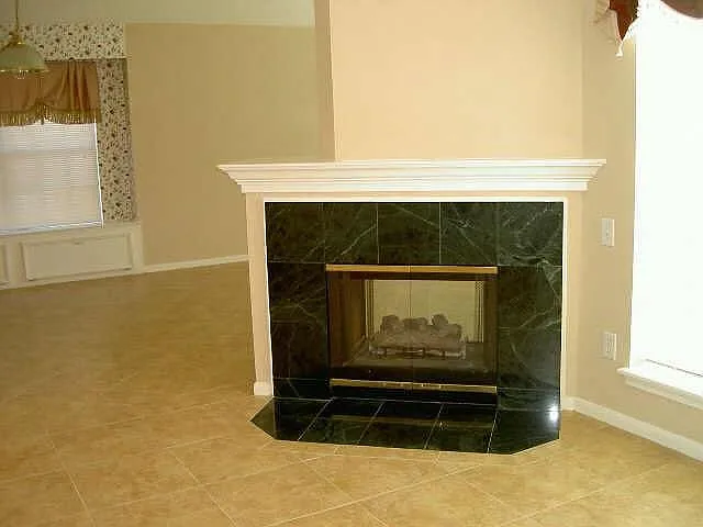 4542 Springfield Lakes St — Photo 5