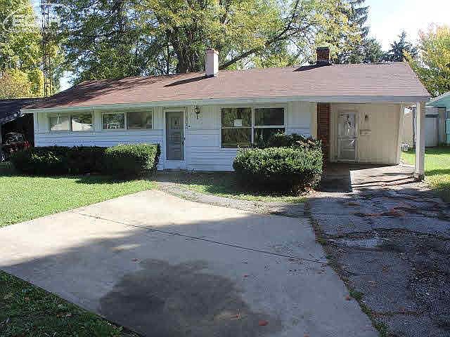 1st image of 3121 Briarwood Dr