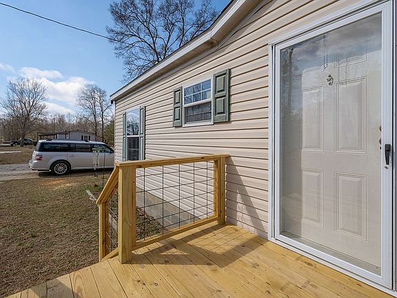 5th image of 582 Doug Luna Rd