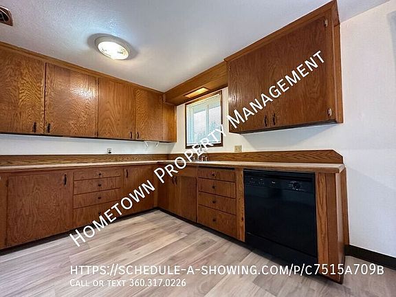 4th image of 1400 Dogwood St SE