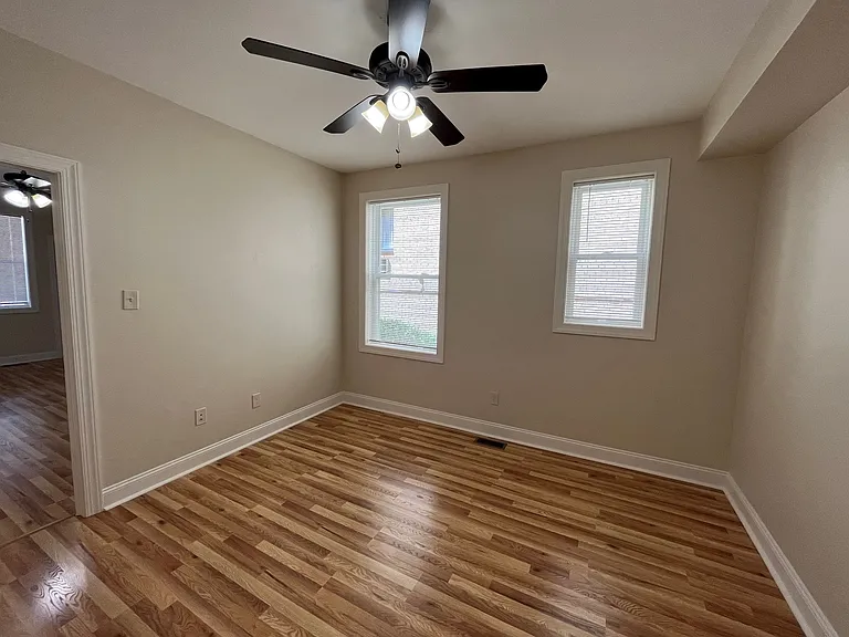 4924 Centre Ave #4 — Photo 13