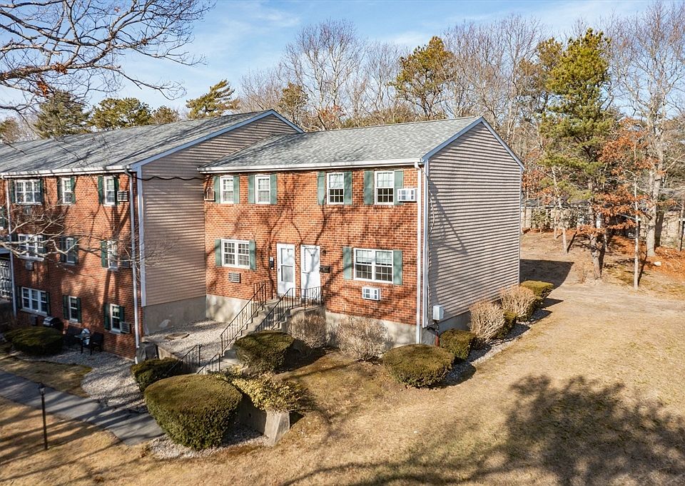 1st image of 207 Samoset St APT At1