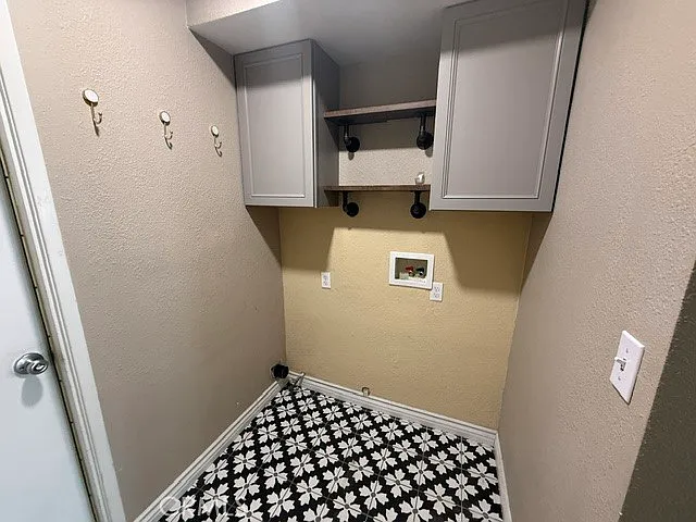 23058 Peacock Ct — Photo 25