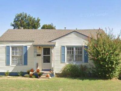 527 S 11th St, Clinton, OK, 73601