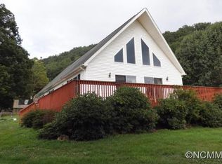 742 Silvers Cove Rd, Clyde, NC 28721