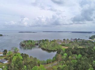 120 Rutledge Dr, Eutawville, SC 29048