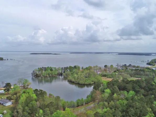 120 Rutledge Dr, Eutawville, SC 29048