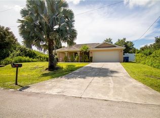 446 Redwing St, Lehigh Acres, FL 33974
