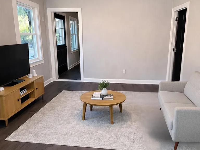 862 Marianna St — Photo 2