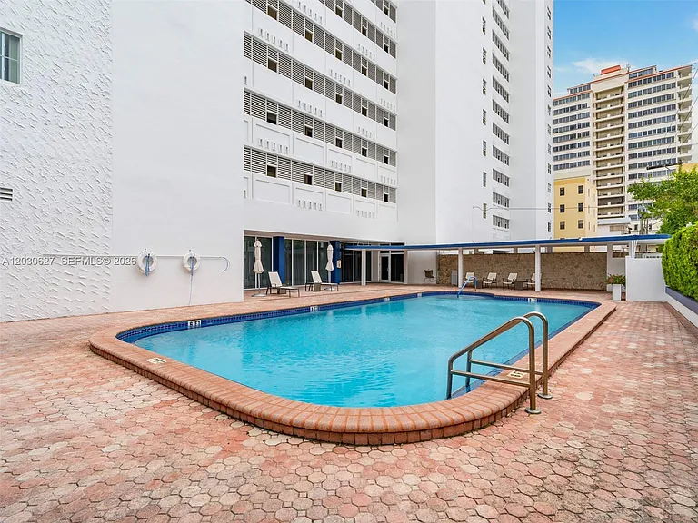 6450 Collins Ave #406 — Photo 14
