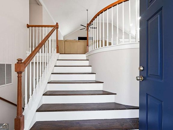 3rd image of 4559 Meadows Rd