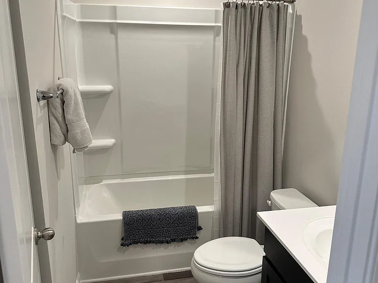 204 Maple Forge Trl — Photo 4