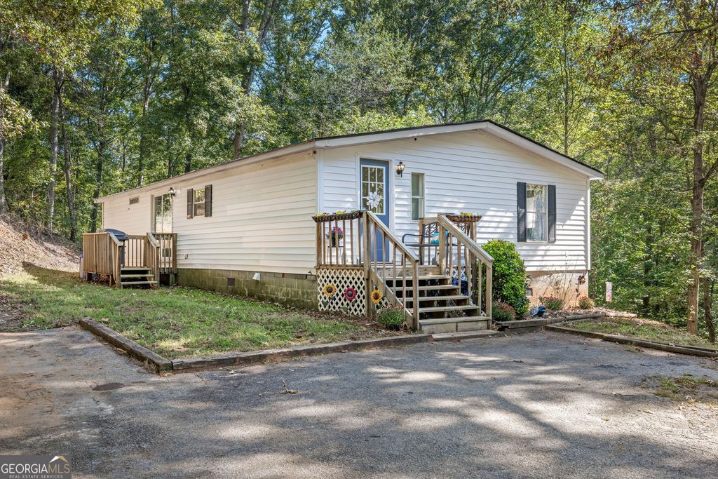 205 Whitewater Rd, Demorest, GA - View 2