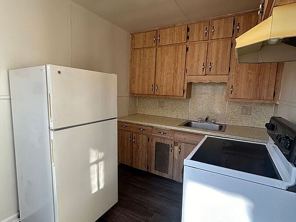 5th image of 23 N 28th St