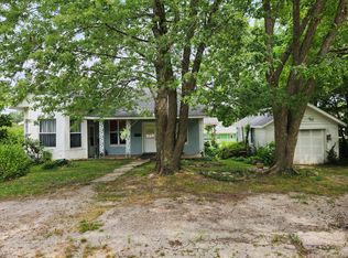 312 N Clay St, Marshfield, MO 65706
