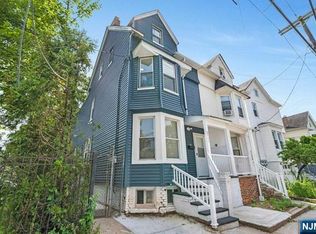 211 1/2 2nd St, Newark, NJ 07107