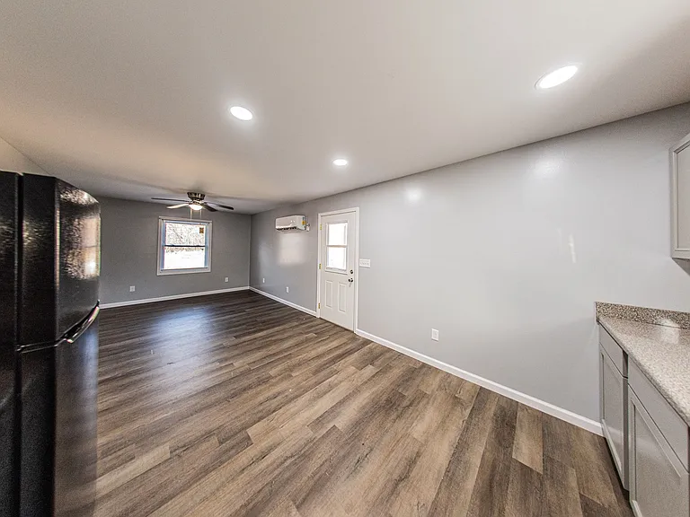 120 Lake Dr #3 — Photo 15