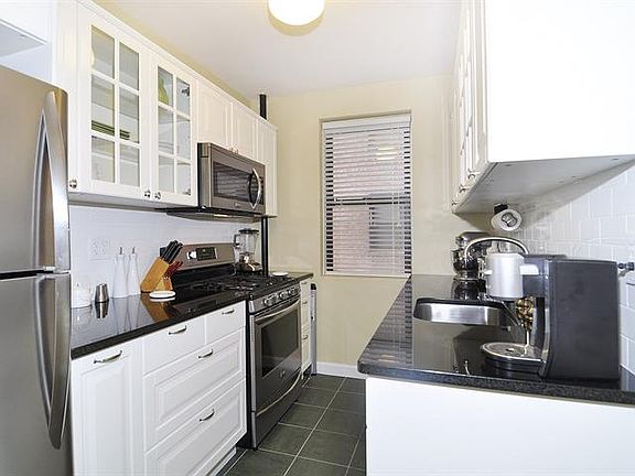 4th image of 3635 Johnson Ave APT 2C