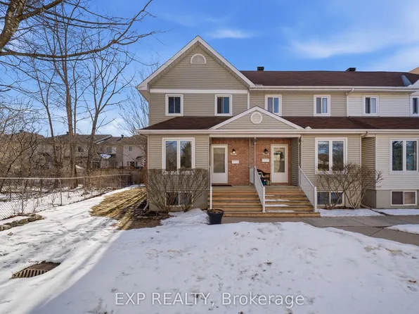 1832 Loranger Ct, Ottawa, ON K1C 7H6