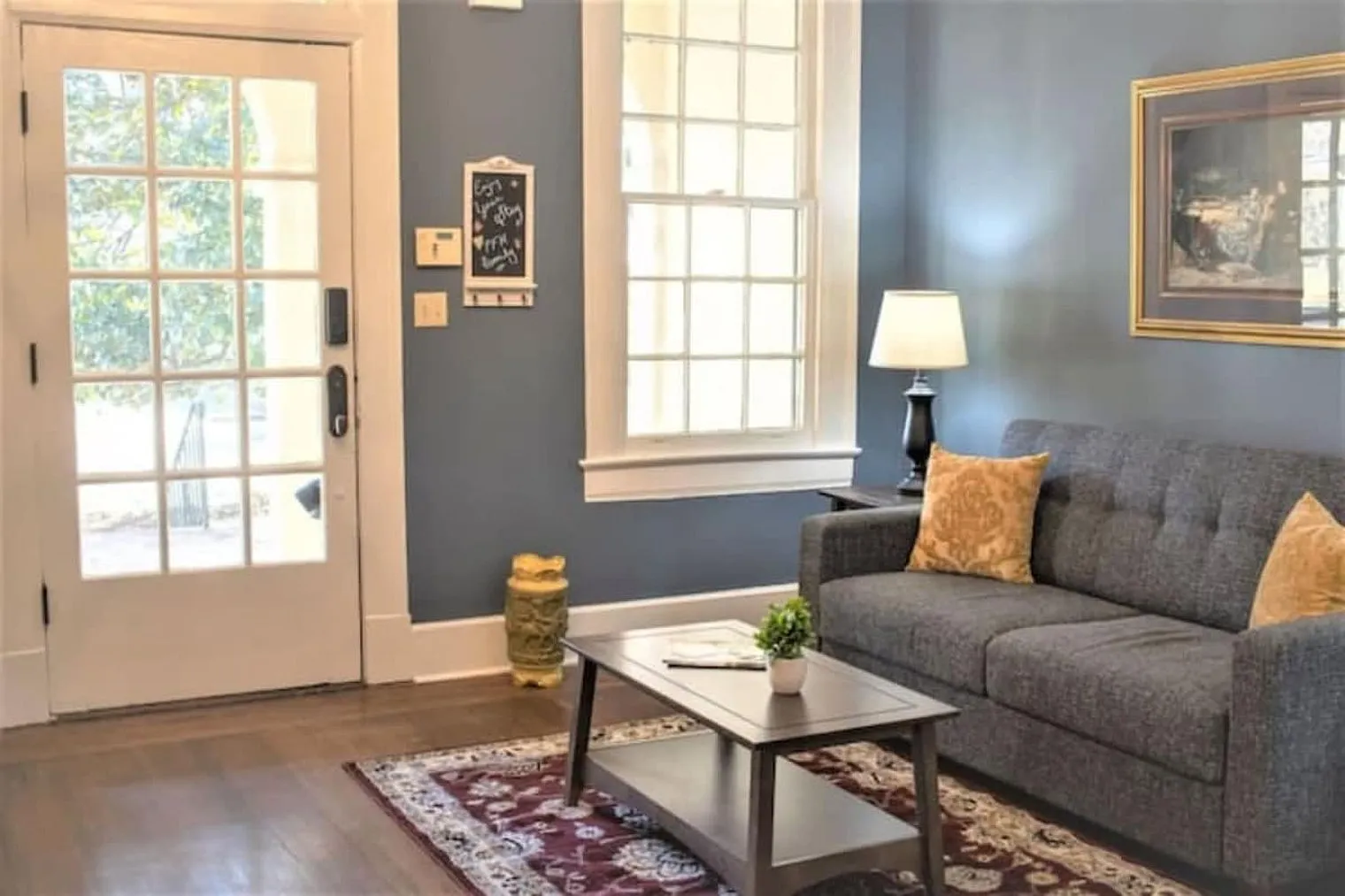 4 bed, 2.0 bath, 2647 sqft, $3,620 — Photo 1
