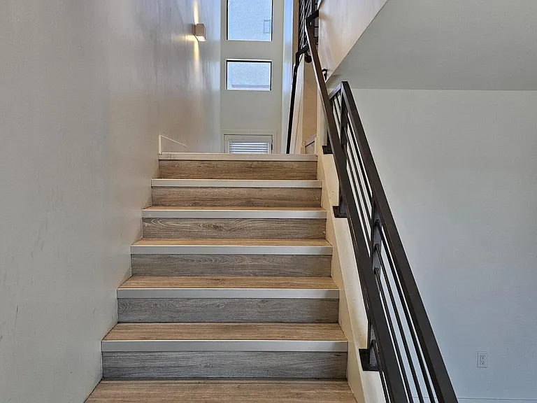 259 S Roosevelt St — Photo 45