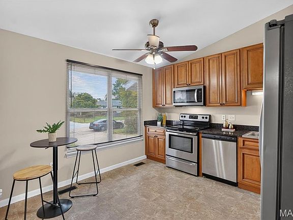 5th image of 16 Devondale Pl