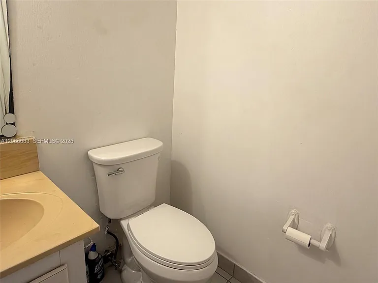 1801 S Ocean Dr #740 — Photo 10