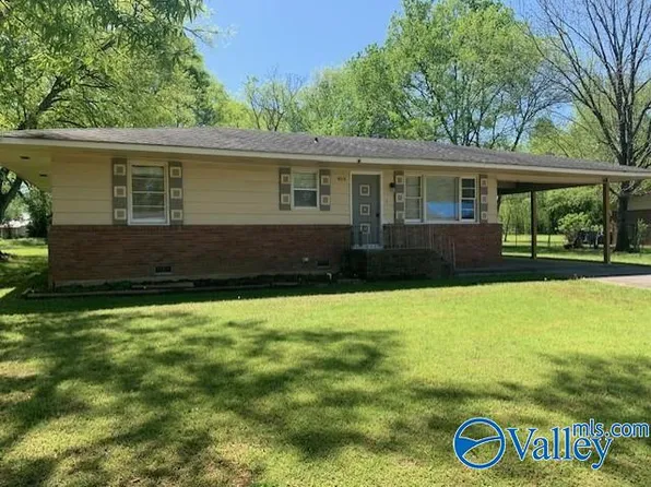 909 Carridale St SW, Decatur, AL 35601
