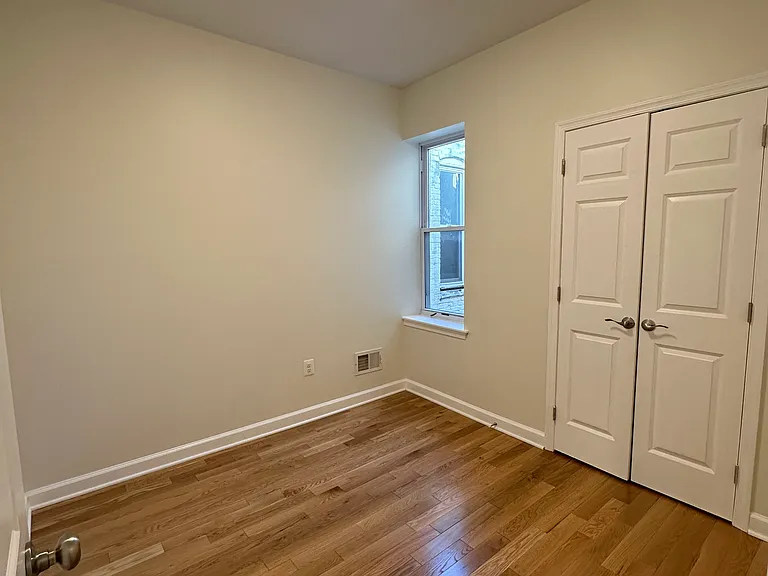 444 E Lorraine Ave — Photo 9