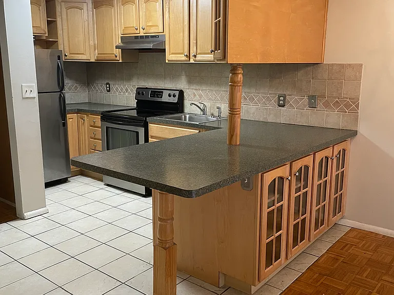 300 Newark St #3 — Photo 1