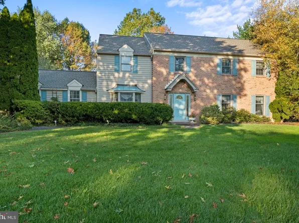 901 Cross Ln, Blue Bell, PA 19422