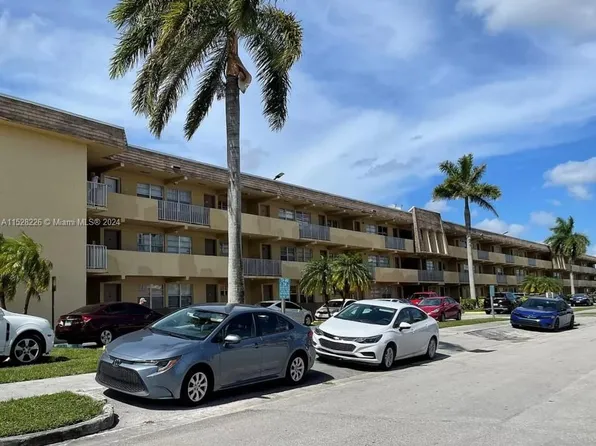 11195 SW 1st St APT 317, Sweetwater, FL 33174