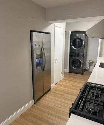 3rd image of 1040 Busse Hwy #201