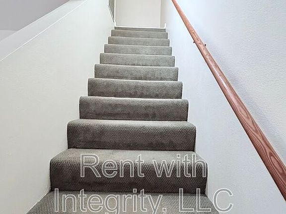 2nd image of 1352 Ocala Rd APT B