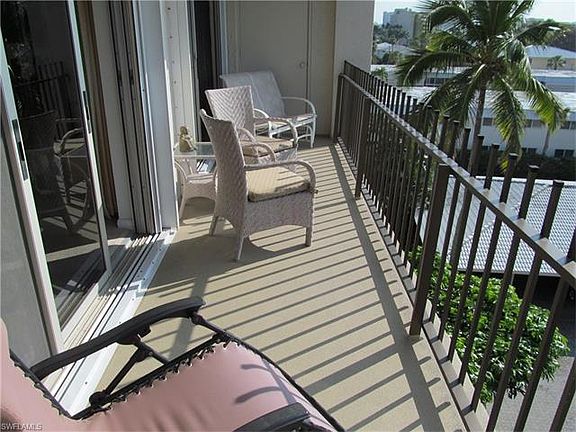 3rd image of 2150 Gulf Shore Blvd N APT 511