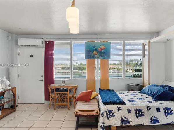 6484 Indian Creek Dr #226, Miami Beach, FL 33141