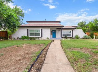 165 Village Estates Dr, Highland Village, TX 75077