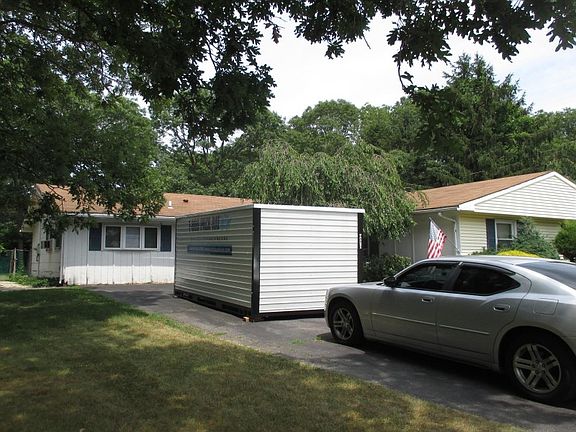 2nd image of 15 Whitfield Ln