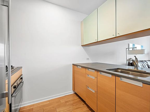 2nd image of 310 W 52nd St APT 33C