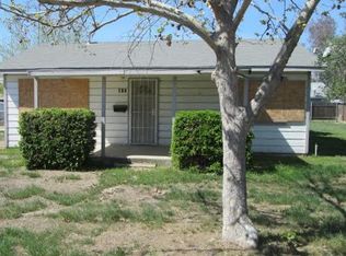 627 S Laspina St, Tulare, CA 93274