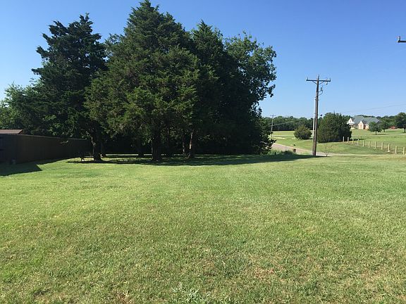 2nd image of 4733 Brookwood Dr