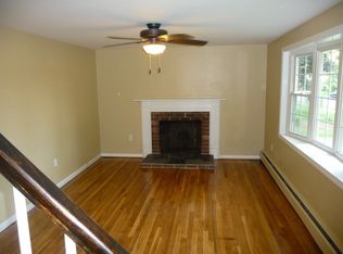 31 Monroe Rd, Enfield, CT 06082