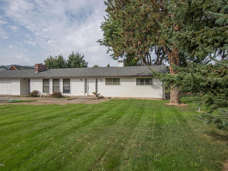 10240 Old Naches Hwy - Naches, WA 98937