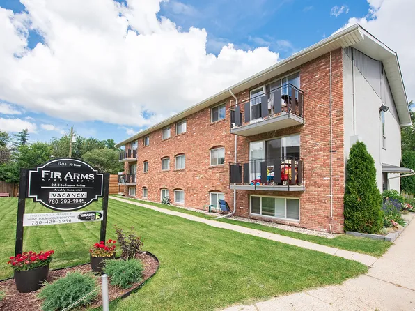 16 Fir St, Strathcona County, AB T8A 1Z6