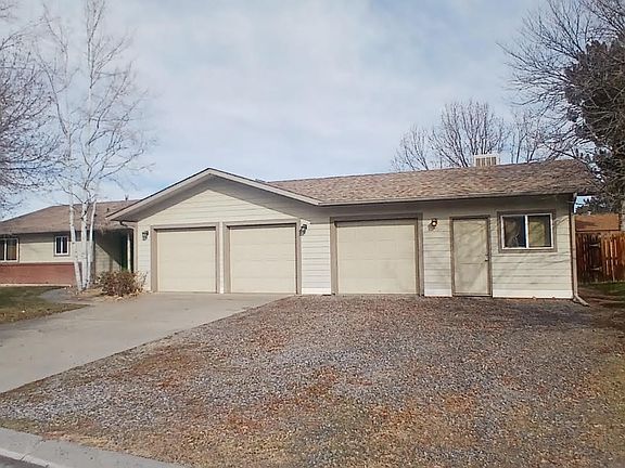 2nd image of 2680 Caribbean Dr